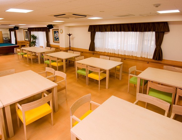 応援家族 東川口 食堂兼機能訓練室