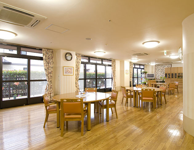 ライフコミューンいずみ中央 食堂兼機能訓練室