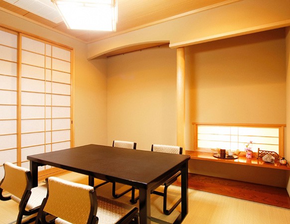 リアンレーヴ馬車道 和室