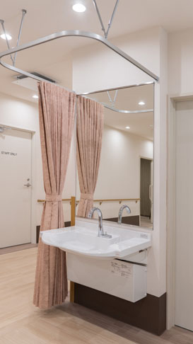 リアンレーヴ三ツ池公園 洗面台（エントランスホール）