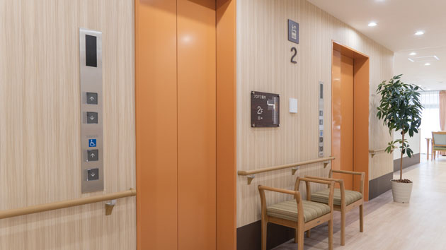 リアンレーヴ三ツ池公園 エレベーターホール(2F)