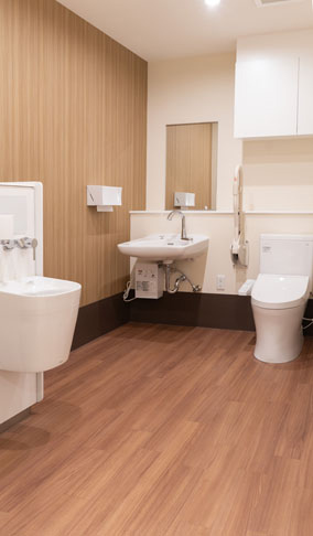 リアンレーヴ三ツ池公園 共用トイレ