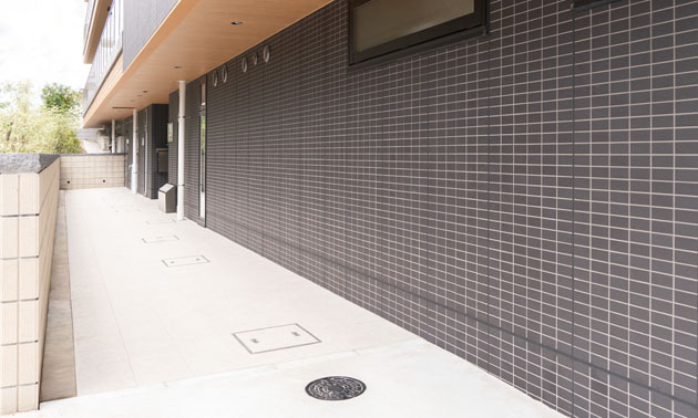 リアンレーヴ三ツ池公園 エントランスアプローチ