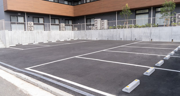 リアンレーヴ三ツ池公園 駐車場