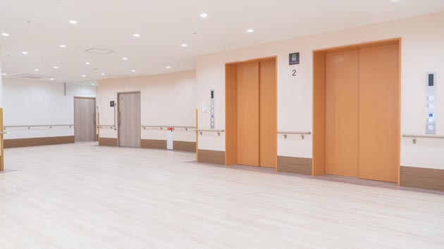 ライフコミューン登戸　エレベーターホール（2F）