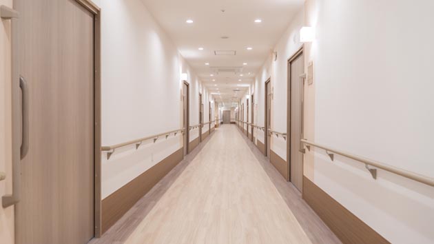 ライフコミューン登戸　廊下（2F）