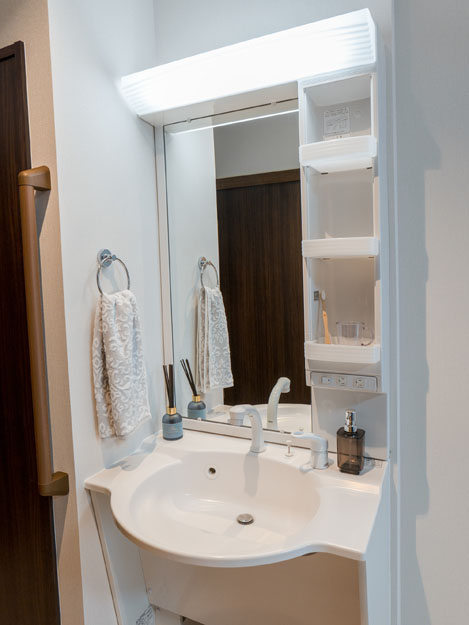 リアンレーヴ明石 居室（洗面台）