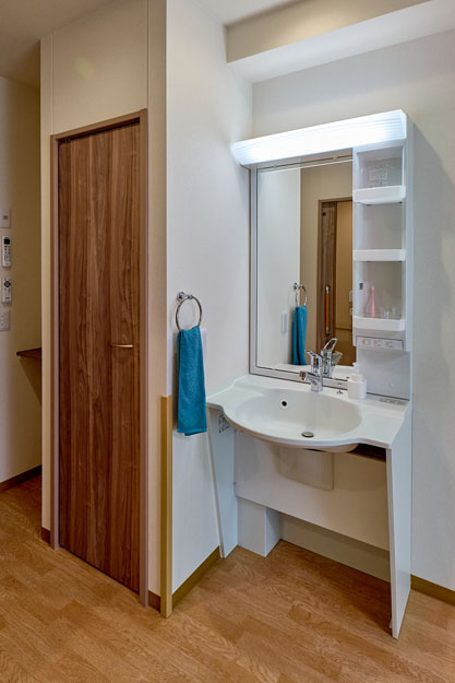 リアンレーヴ西所沢 居室(クローゼット・洗面台)