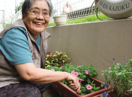 ガーデニング風景 イメージ写真